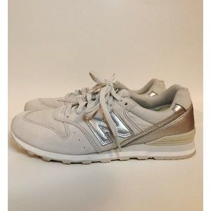 New Balance 996 Women’s Size 9 Athletic Casual Shoes Dove Gray White Silver